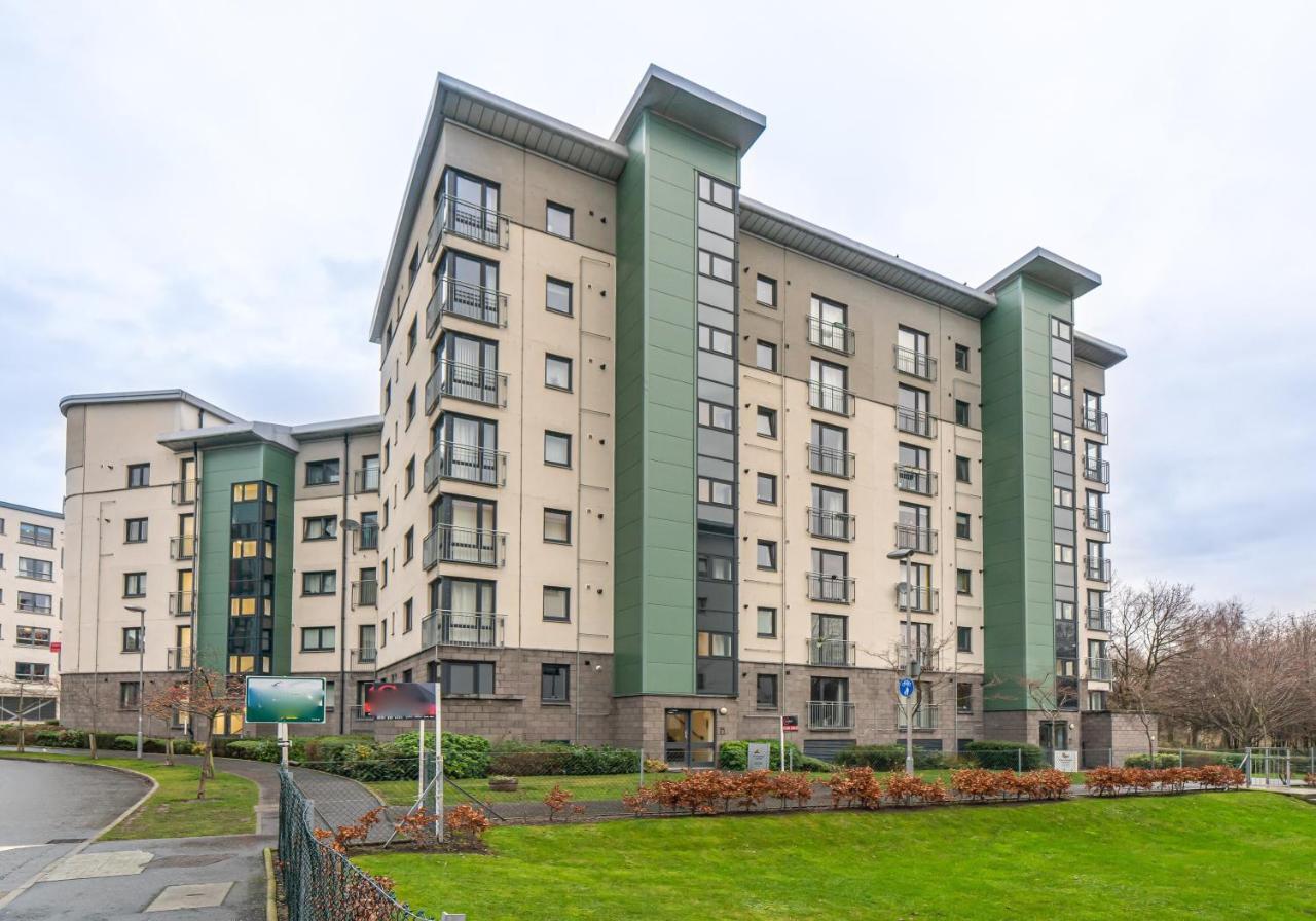 The New Lochend Park View Residence Edinburgh Exterior foto